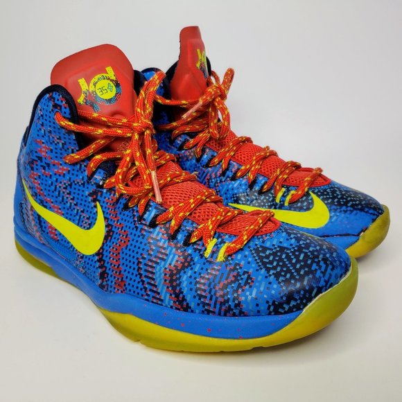 Nike Other - Nike Zoom KD Christmas Youth High Top Sneakers 6Y